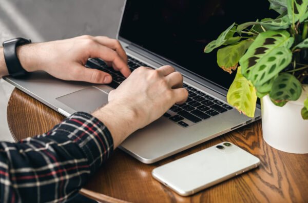 How to Write a Press Release – Share Your Articles
